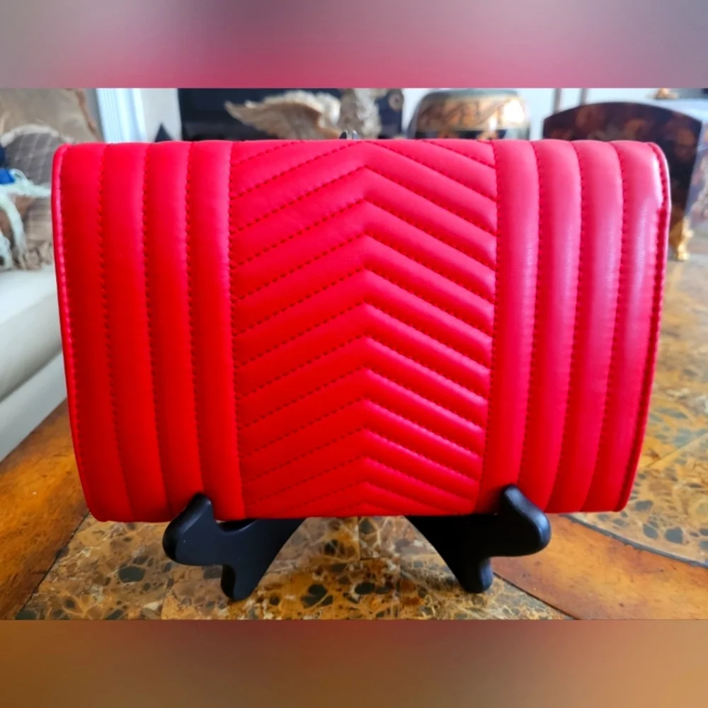 Badgley Mischka Red Quilted Women's Bag - Picture 2 of 10